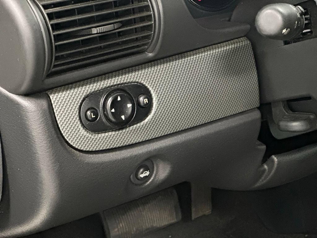 2004 Chrysler Sebring LXi