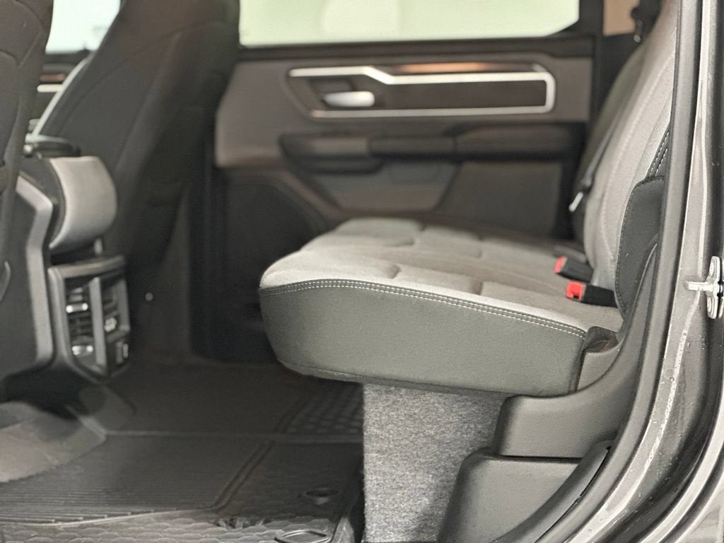 2019 RAM 1500 Big Horn/Lone Star Crew Cab 4x4 5'7" Box