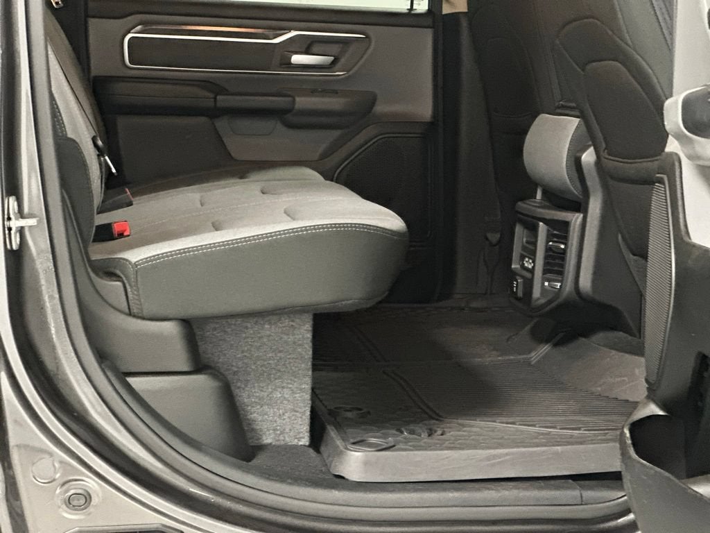 2019 RAM 1500 Big Horn/Lone Star Crew Cab 4x4 5'7" Box