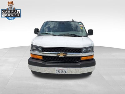 2025 Chevrolet Express Passenger 1LT
