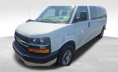 2025 Chevrolet Express Passenger 1LT