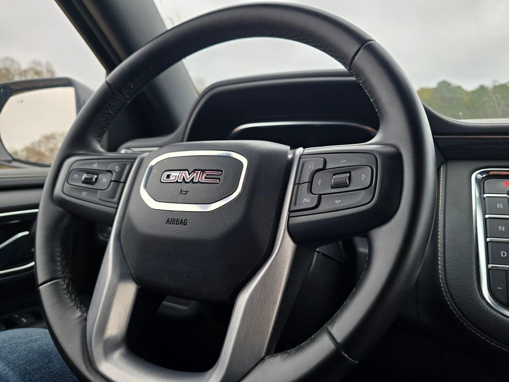 2024 GMC Yukon XL SLT