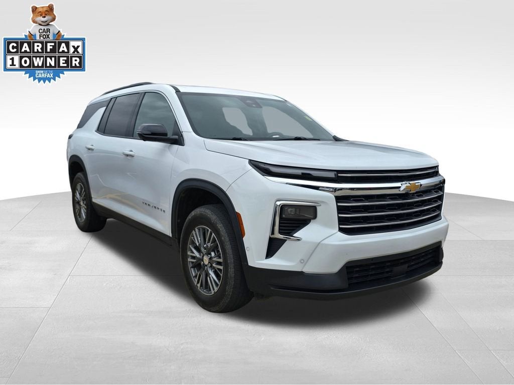2024 Chevrolet Traverse LT