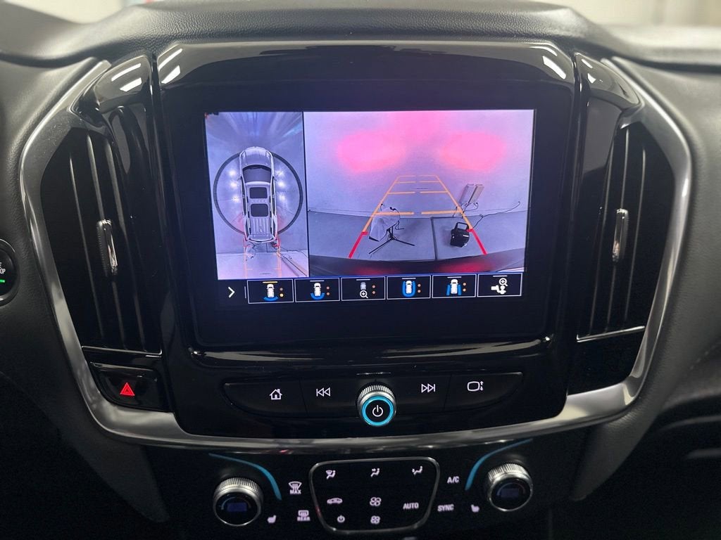 2021 Chevrolet Traverse LT Leather