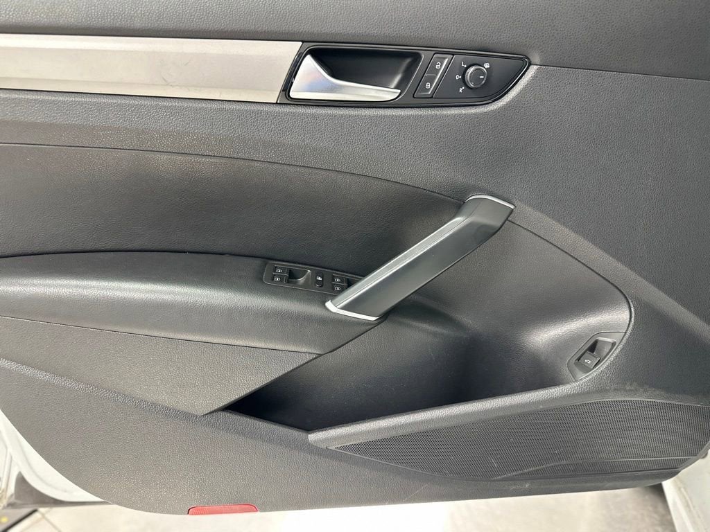 2020 Volkswagen Passat 2.0T SE