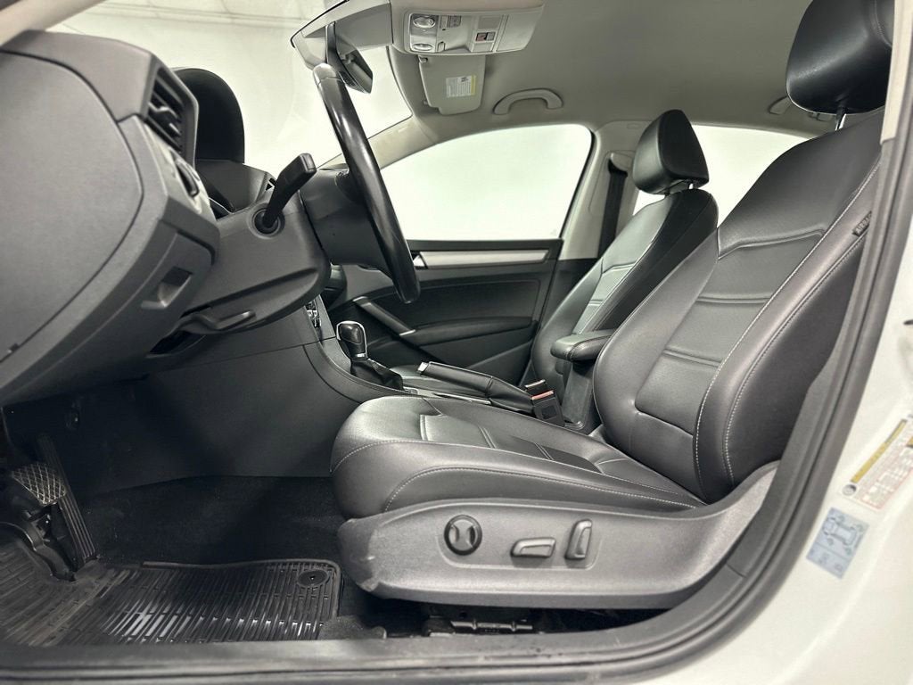 2020 Volkswagen Passat 2.0T SE