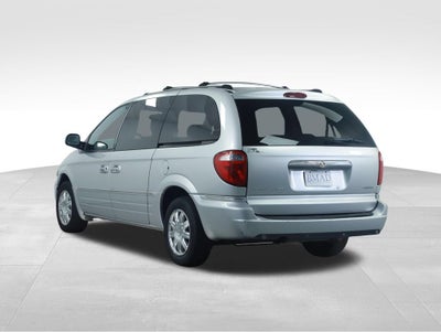 2005 Chrysler Town & Country Limited