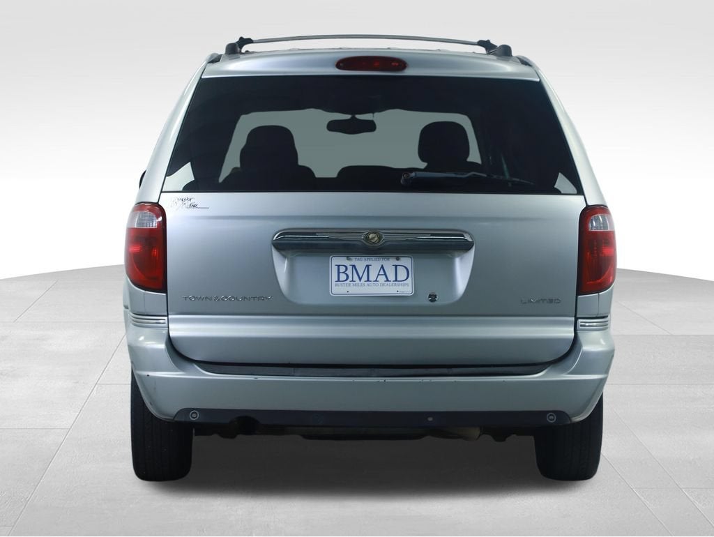 2005 Chrysler Town & Country Limited