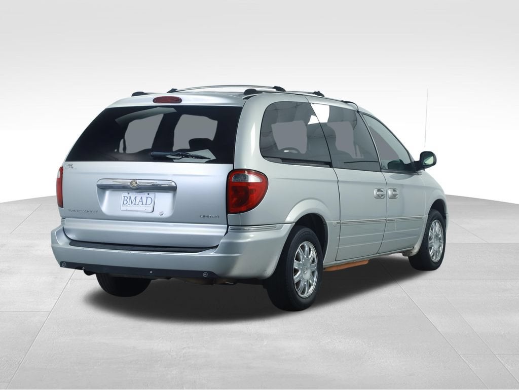 2005 Chrysler Town & Country Limited