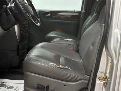 2005 Chrysler Town & Country Limited