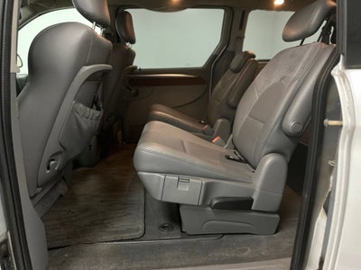 2005 Chrysler Town & Country Limited
