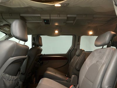 2005 Chrysler Town & Country Limited