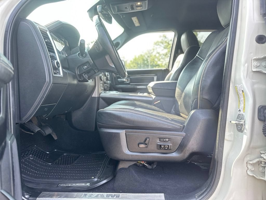 2018 RAM 2500 Limited Crew Cab 4x4 6'4" Box