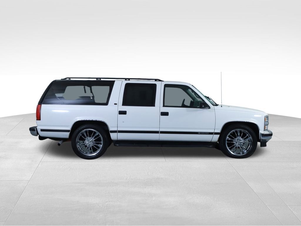 1999 Chevrolet Suburban Base