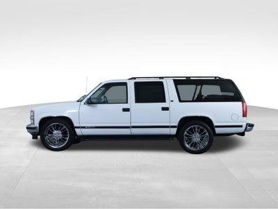1999 Chevrolet Suburban Base
