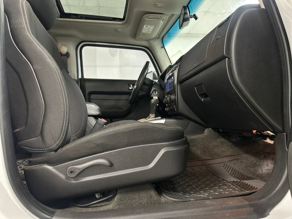 2006 HUMMER H3 Base