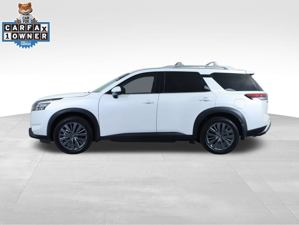 2025 Nissan Pathfinder SL