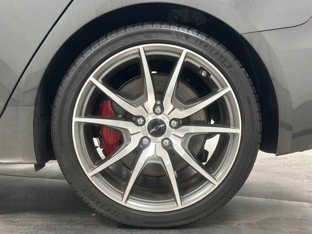 2025 Genesis G70 2.5T