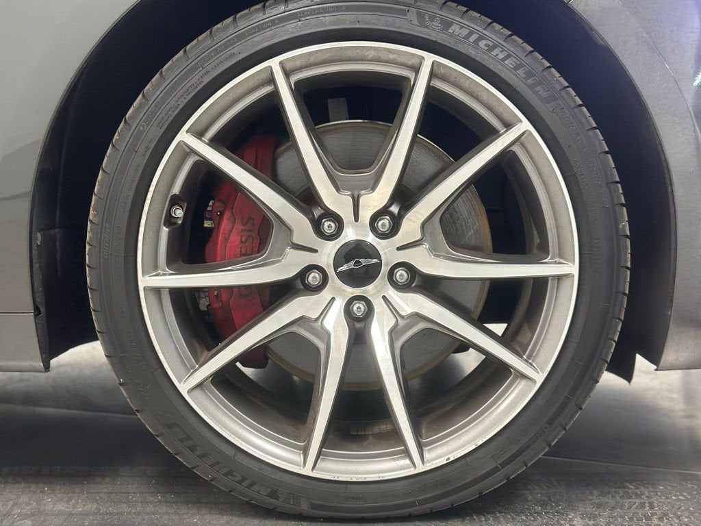 2025 Genesis G70 2.5T