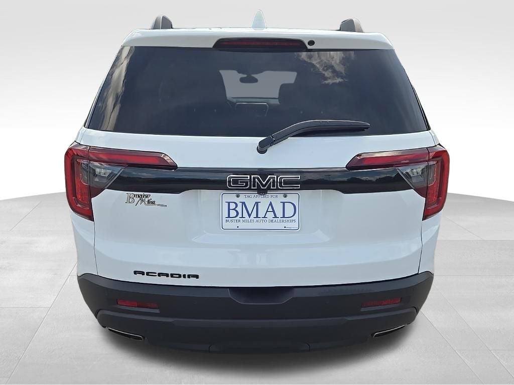 2022 GMC Acadia SLT