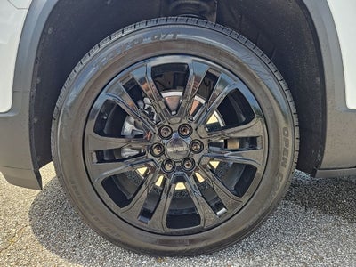 2022 GMC Acadia SLT