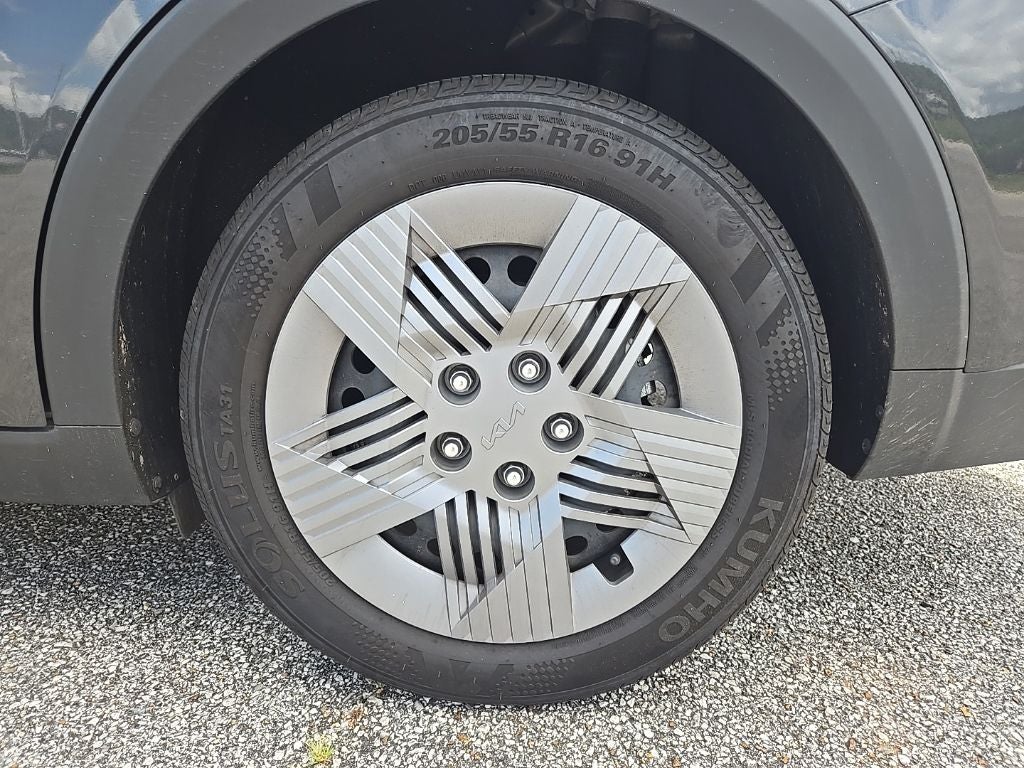 2025 Kia K4 LX