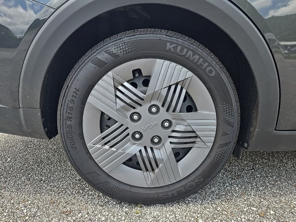 2025 Kia K4 LX