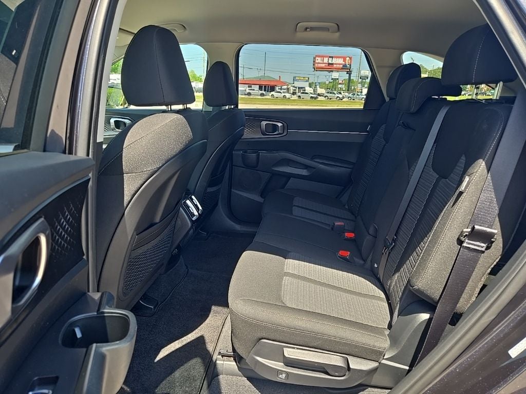 2025 Kia Sorento LX