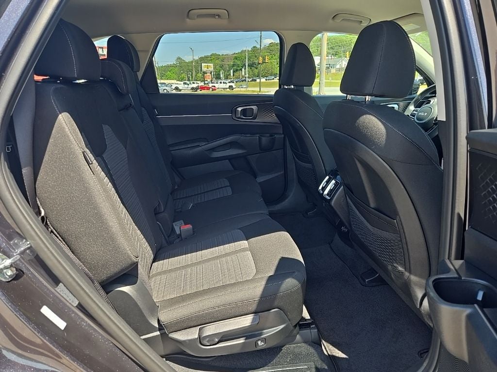 2025 Kia Sorento LX
