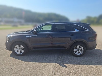 2025 Kia Sorento LX