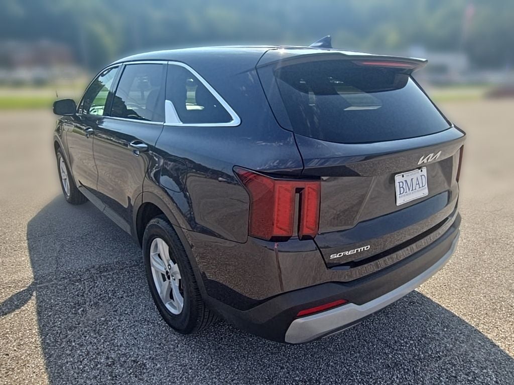 2025 Kia Sorento LX