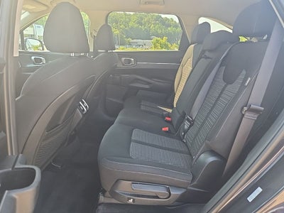 2025 Kia Sorento LX