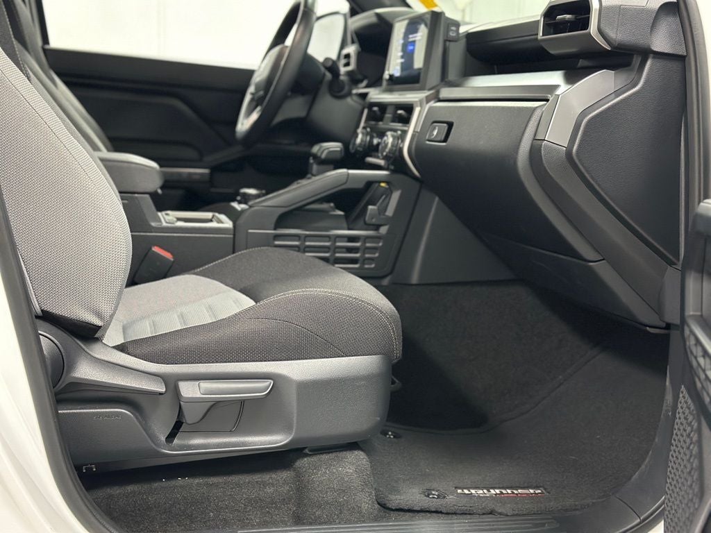 2025 Toyota 4Runner TRD Off-Road - Photo 21