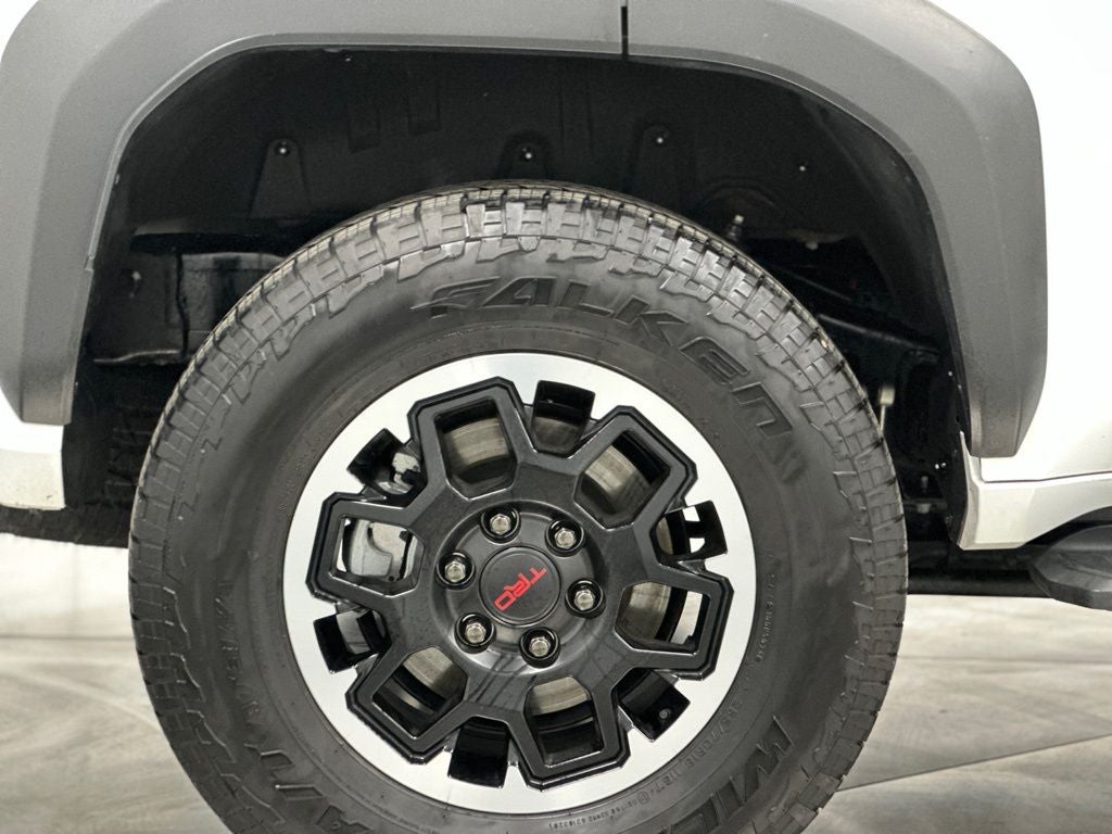 2025 Toyota 4Runner TRD Off-Road - Photo 25