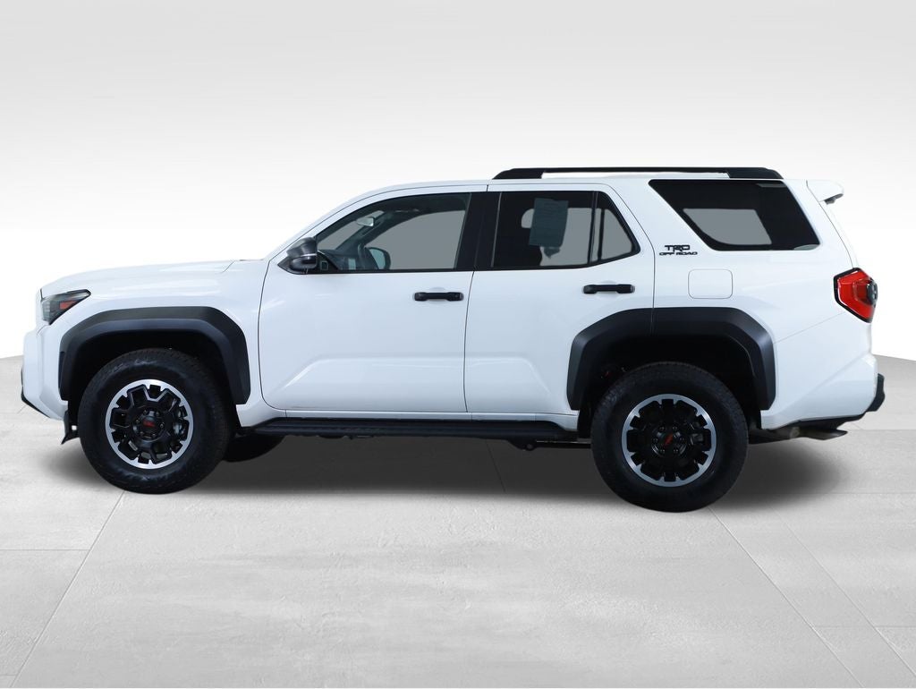 2025 Toyota 4Runner TRD Off-Road - Photo 9