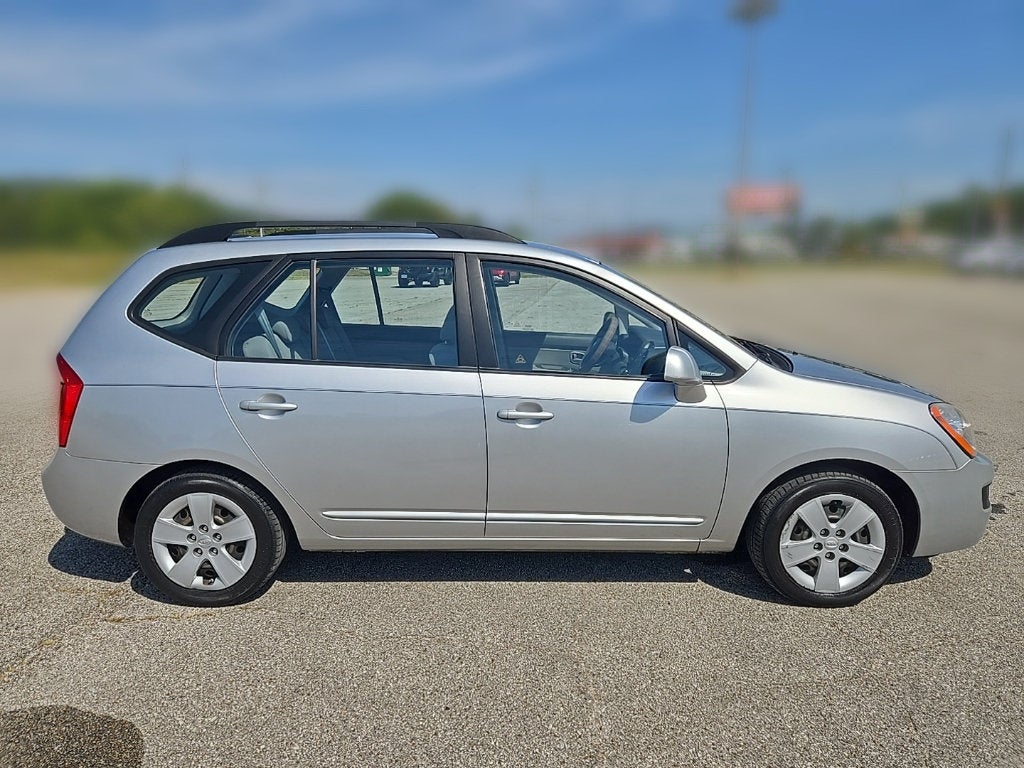2009 Kia Rondo LX