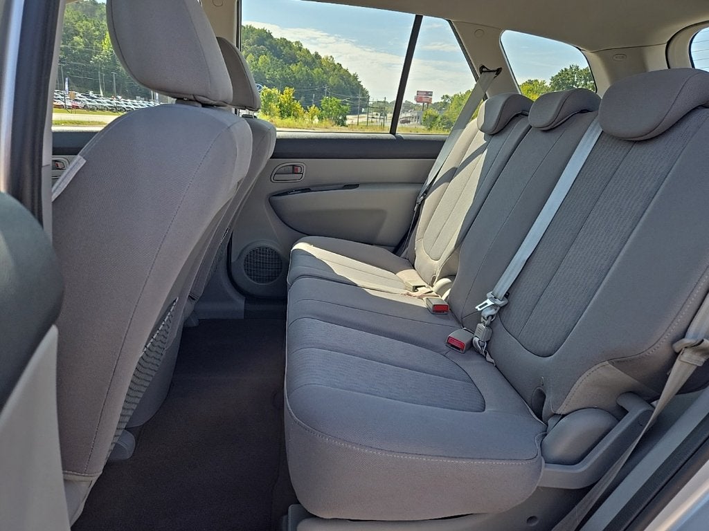 2009 Kia Rondo LX