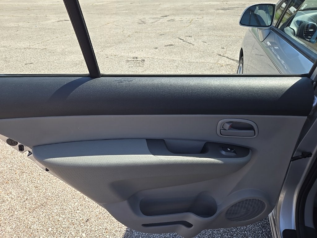2009 Kia Rondo LX