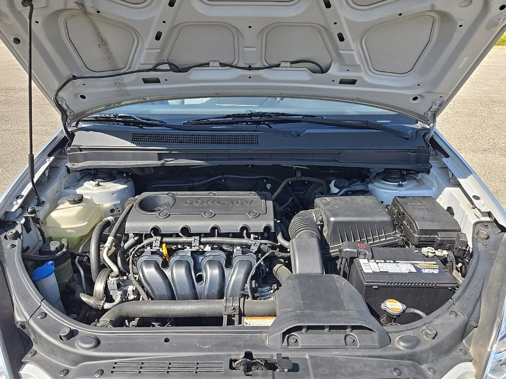 2009 Kia Rondo LX