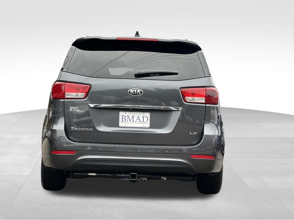 2016 Kia Sedona LX