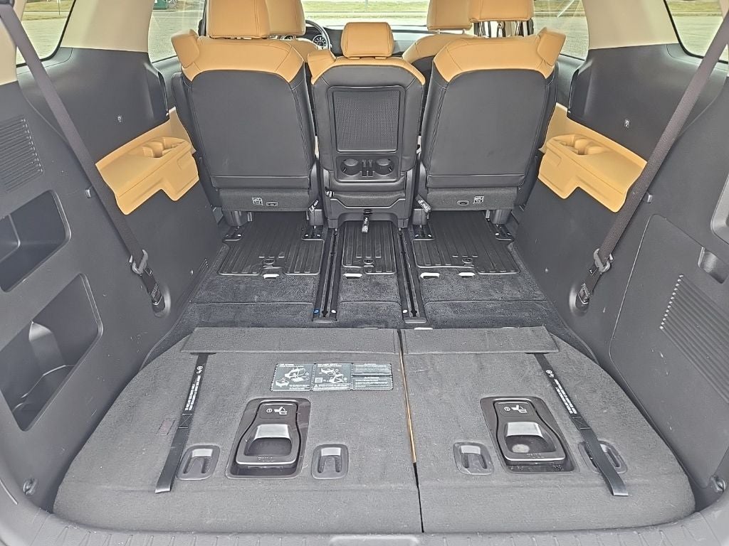 2024 Kia Carnival LX