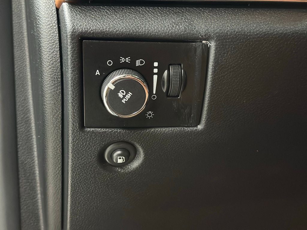 2012 Jeep Grand Cherokee Overland