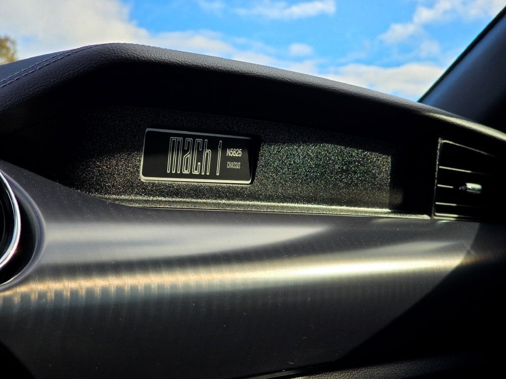 2022 Ford Mustang Mach 1