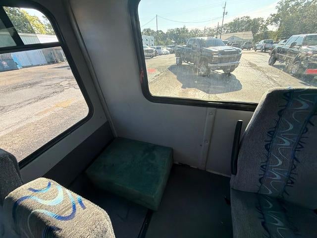 2008 Ford E-350SD Starcraft Bus