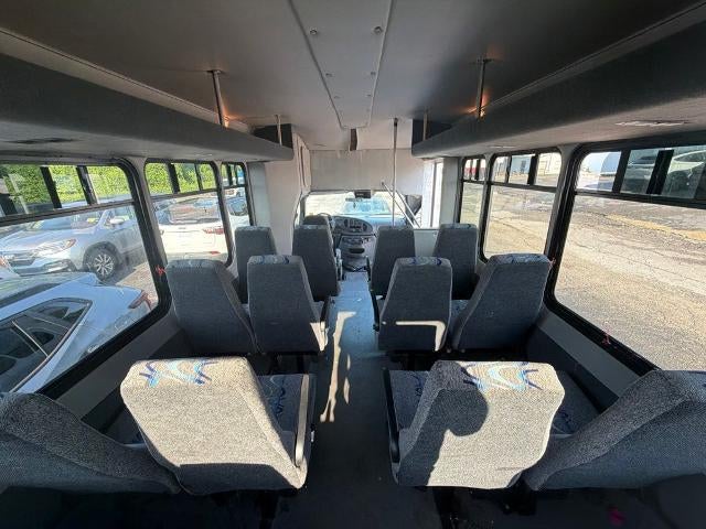 2008 Ford E-350SD Starcraft Bus