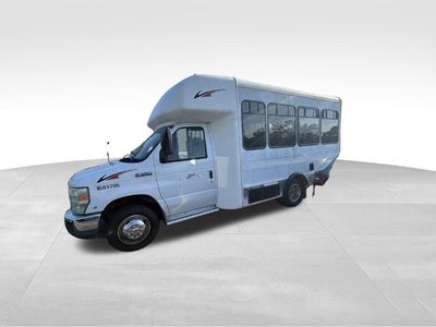 2008 Ford E-350SD Starcraft Bus
