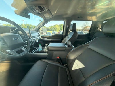 2026 Ford F-350SD Lariat DRW