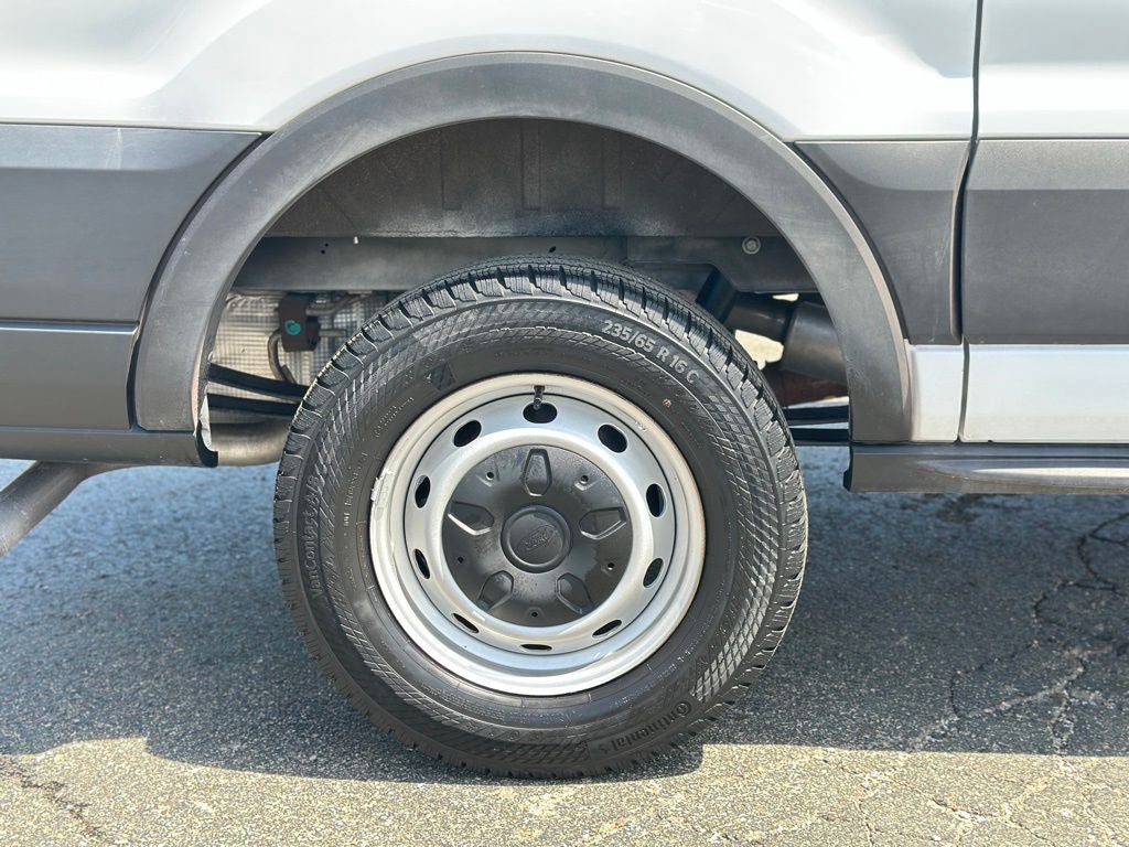 2022 Ford Transit-250 Base