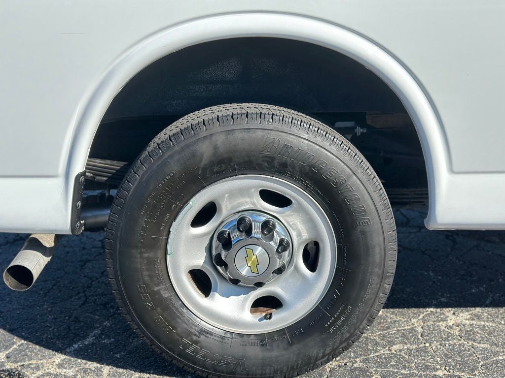 2024 Chevrolet Express 3500 LT Passenger