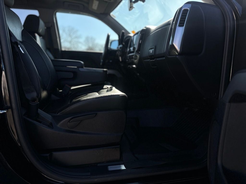 2017 Chevrolet Silverado 1500 LT LT2